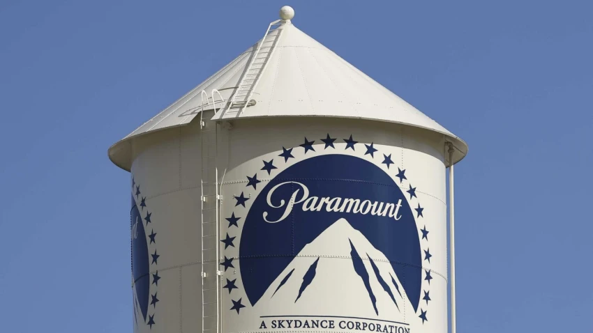 Федеральная комиссия по связи разрешила Paramount продать 49,5% акций Саудовской Аравии, ОАЭ и Катару.